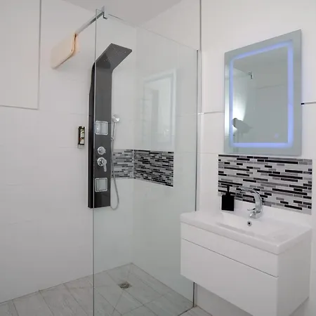 Designapartments Level 2 - Sennhütte 5